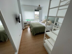 1 camera, ferro/asse da stiro, Wi-Fi, lenzuola