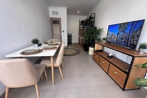 Dining - Bali Bird Villa Umalas (Bali)