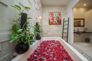 Cribs/infant beds - Villa Annecy, Fully Staffed Luxury Villa Central Seminyak (Bali)