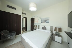 Deluxe Villa, 4 Bedrooms, City View | Blackout curtains, iron/ironing board, free WiFi - Luxury 4BR Villa With Private Garden (Dubai)