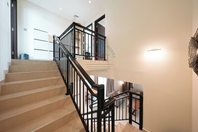 Luxury 4BR Villa With Private Garden