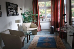 Fernseher, Stereoanlage