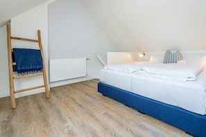 2 bedrooms