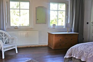 4 chambres, bureau, fer et planche à repasser, Wi-Fi gratuit