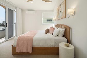 3 bedrooms, desk, iron/ironing board, travel cot