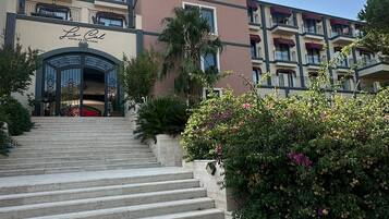 Entrada de la propiedad