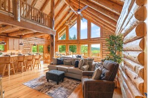 Smart-TV, Kamin, Videospiele, Bücher