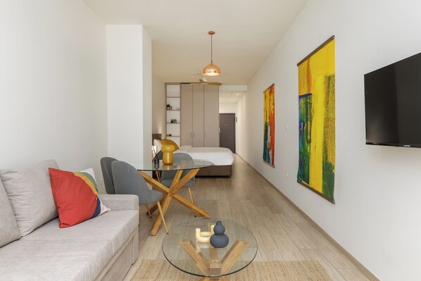 Living area - Vivienne by halu (Thessaloniki)