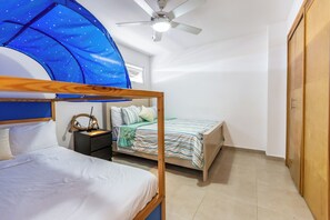 2 bedrooms, iron/ironing board, free WiFi, bed sheets - 11th Floor| BeachFront| Gym| Full Kitchen (Juan Dolio)