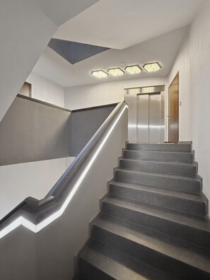 Unclassified image, 5 of 12, button