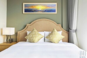 Deluxe Double Room, Sea View | Desk, free WiFi