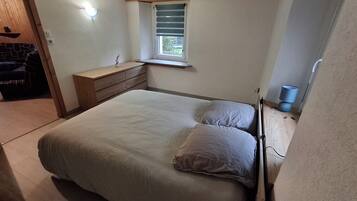 2 Schlafzimmer, Bügeleisen/Bügelbrett, Reisekinderbett, kostenloses WLAN