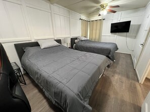 Iron/ironing board, WiFi, bed sheets