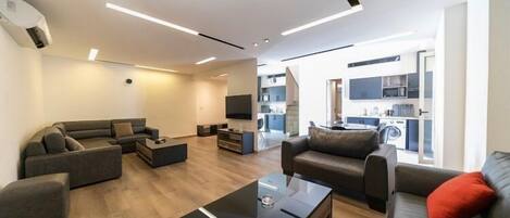 Duplex, 2 Bedrooms, City View | Living area