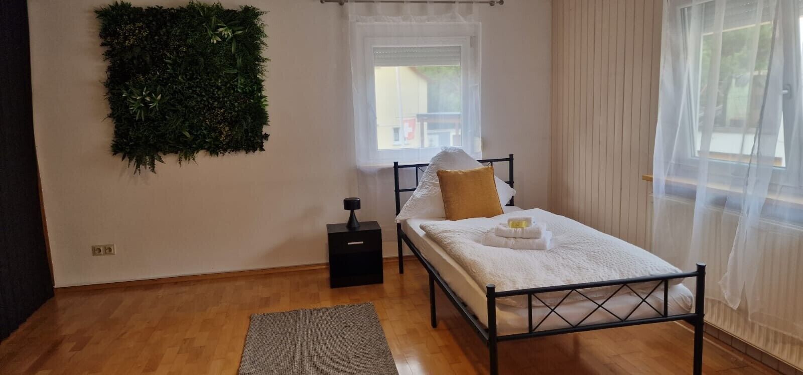 4 bedrooms, WiFi, bed sheets