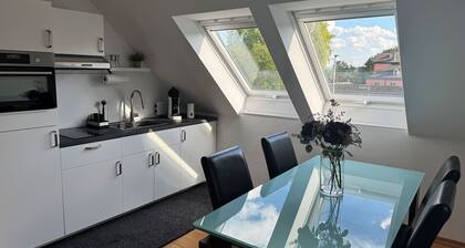 Apartment Köln Bonn DeLux Burgblick. Nähe Phantasialand, Brühl, Bonn, Messe Köln