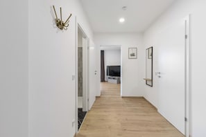 Luxury Apartment, Lake View