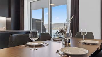 Apartamento de lujo, vistas al lago | Zona de estar