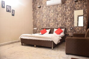 Egyptian cotton sheets, premium bedding, memory-foam beds, desk - Hotel Prem Palace  (Bhopal)