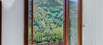 Holiday Home 'Casa De Hilhou, Vallée Du Biros' - In the Heart of the Village in the Mountains