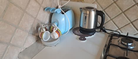 Oven, stovetop, dishwasher