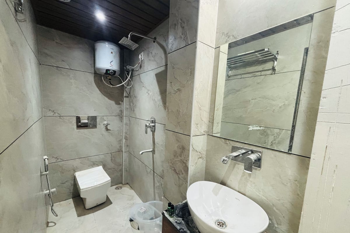 Economy Double Room | Free WiFi
