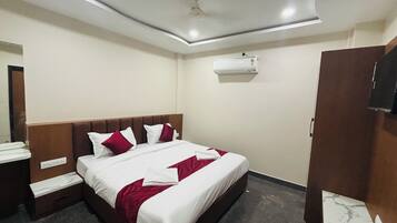 Deluxe Double Room | Free WiFi