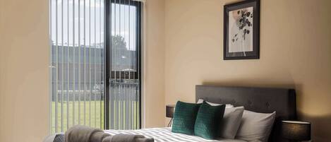 1 室のベッドルーム、アイロン / アイロン台、WiFi、ベッドシーツ