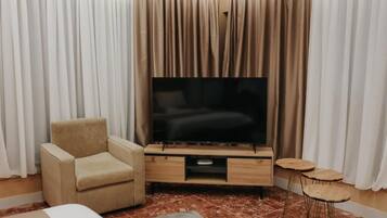 Suíte júnior | Cofres nos quartos, quartos à prova de som