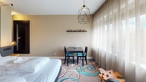 7 bedrooms, WiFi - Hotel floor H (Winterberg)