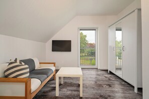 Fernseher, Stereoanlage