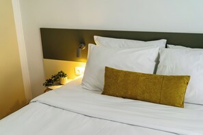 Iron/ironing board, free cots/infant beds, free WiFi, bed sheets - Cozy 2BR Family-Friendly Pangrati (Athens)