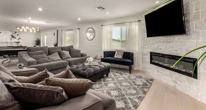 Elegant 4BD/2BA Home in Prime Glendale Location!