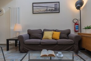 Classic Apartment | Living area - Grossi Turin Lofts by Wonderful Italy (Turin)