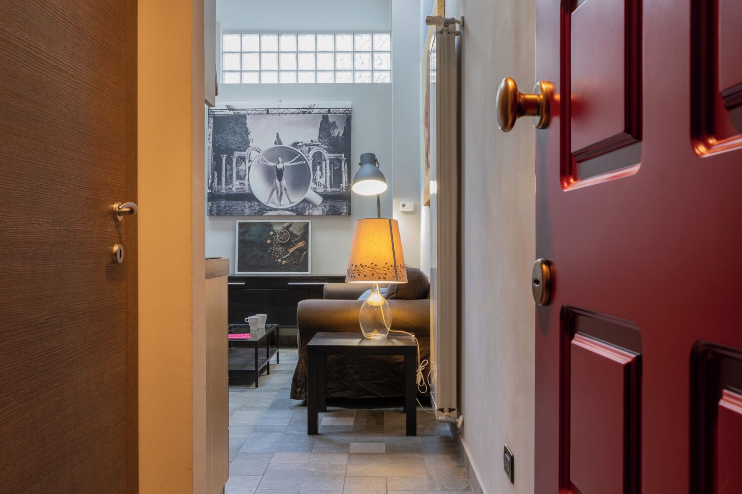 Lägenhet Basic | Vardagsrum | 30-centimeters tv med satellitkanaler