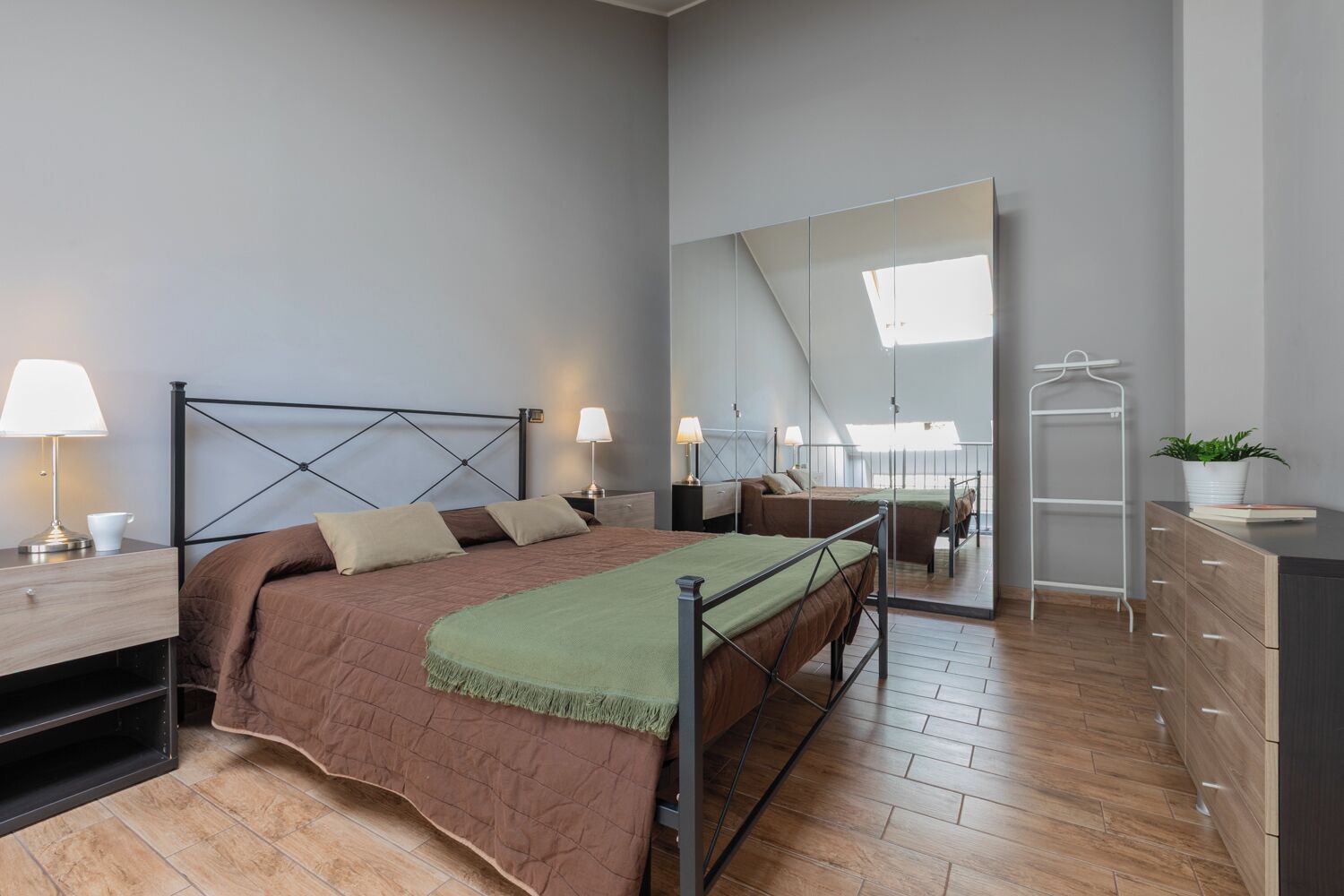 Basic Apartment | Iron/ironing board, free WiFi, bed sheets