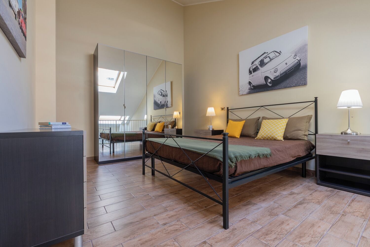 Business Apartment | Iron/ironing board, free WiFi, bed sheets