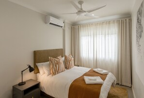 3 bedrooms, iron/ironing board, free WiFi, bed sheets