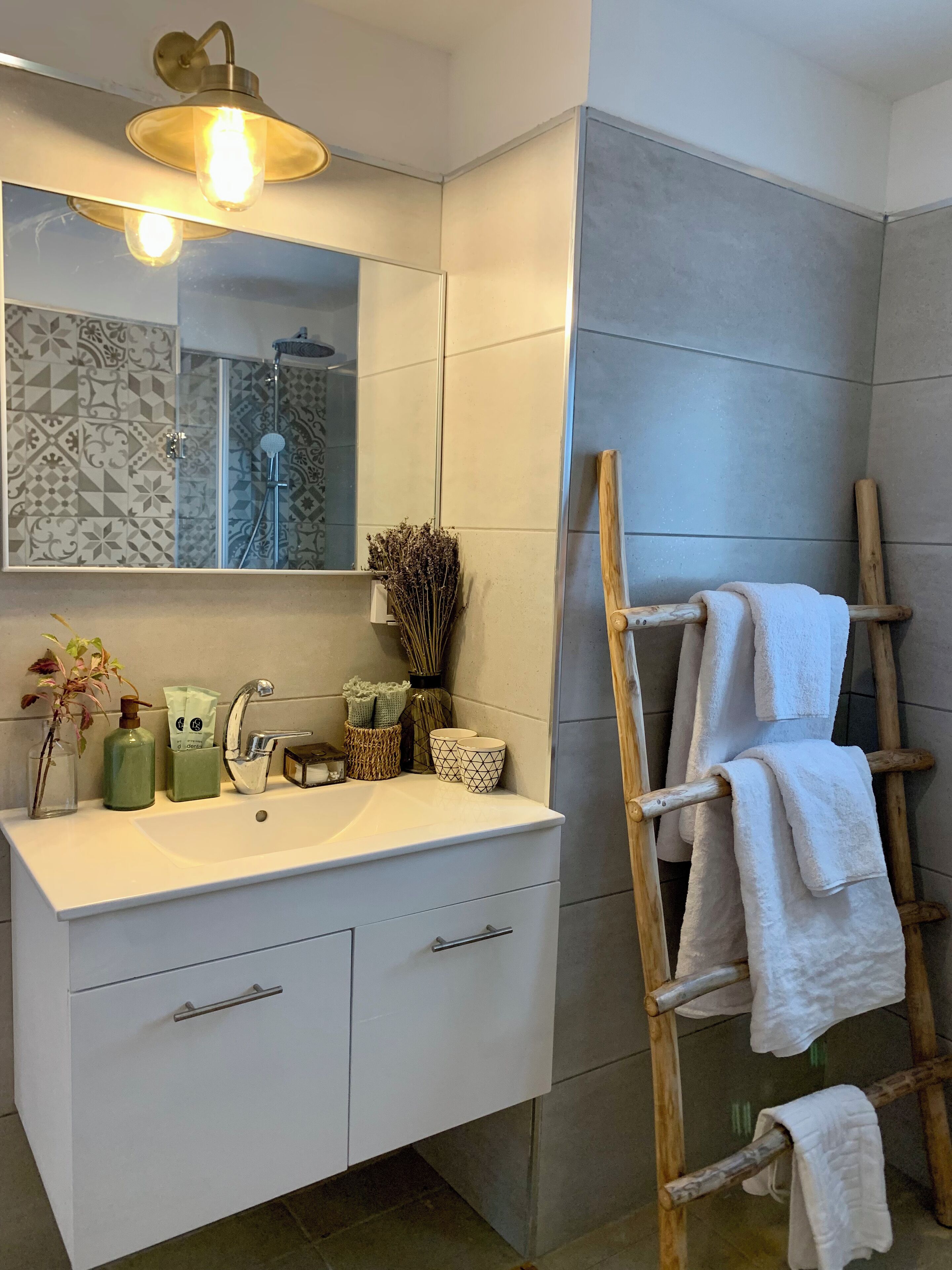 Apartment, Balcony, Sea View | Bathroom