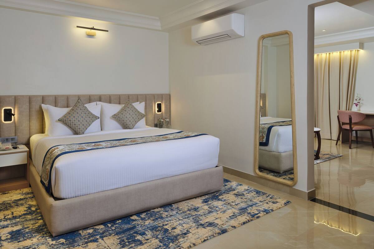 Habitación doble familiar | Ropa de cama de alta calidad, insonorización y wifi gratis