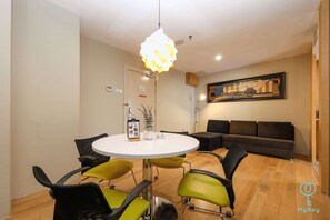 Premier Essential Plus | 客廳