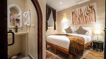 Double Room | Egyptian cotton sheets, premium bedding, in-room safe, free WiFi