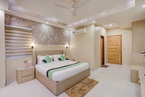 Deluxe Double Room, City View | Free WiFi