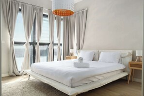 3 bedrooms, iron/ironing board, travel cot, WiFi