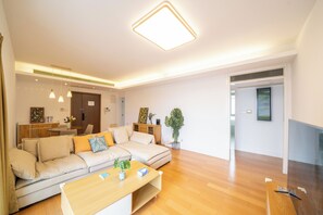 Superior Apartment, 3 Bedrooms, Balcony, City View | Living room