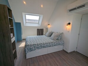 3 bedrooms, free WiFi, bed sheets