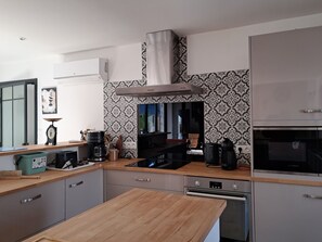 Fridge, microwave, dishwasher