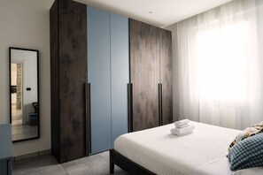 2 bedrooms, iron/ironing board
