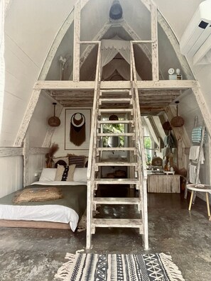 Living area - VillaLunaSiargao (General Luna)