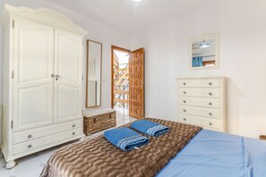 Iron/ironing board, free WiFi - House Estrella del Mar, 400 meters from the beach (Gualchos)